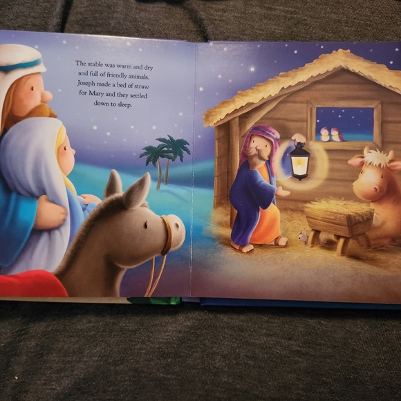 Lot of 4 Padded board Christmas books by Igloo NEW - Picture 2 of 10